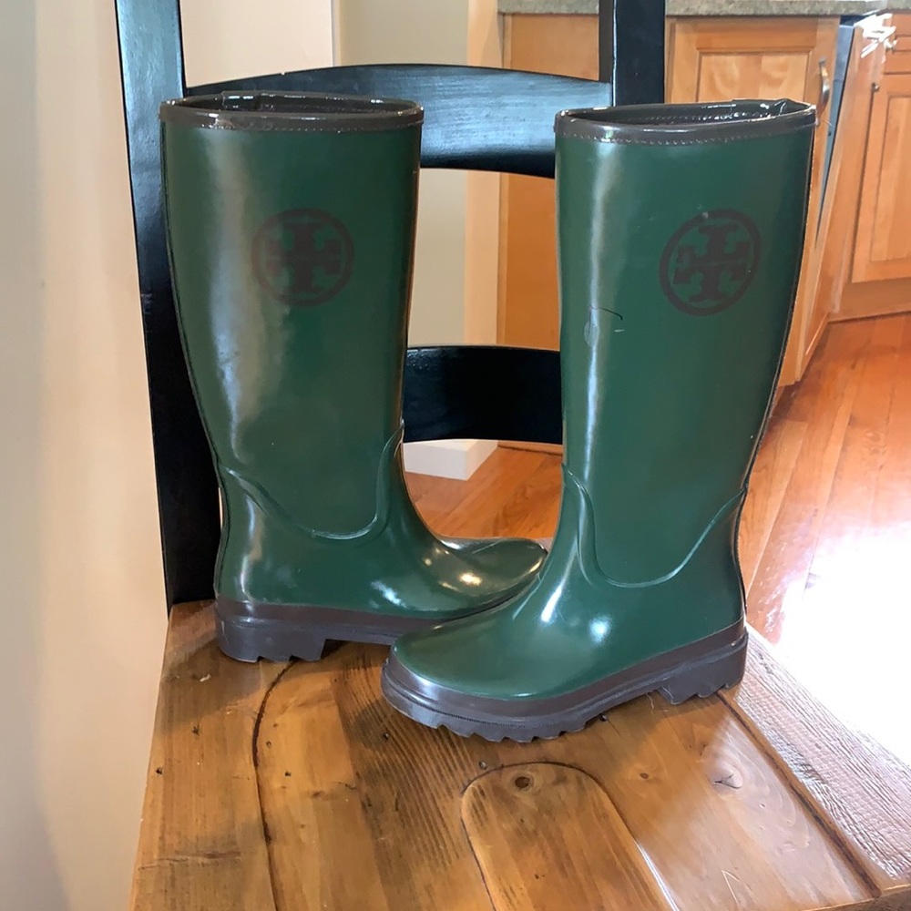 Tory Burch size 7 rain boots